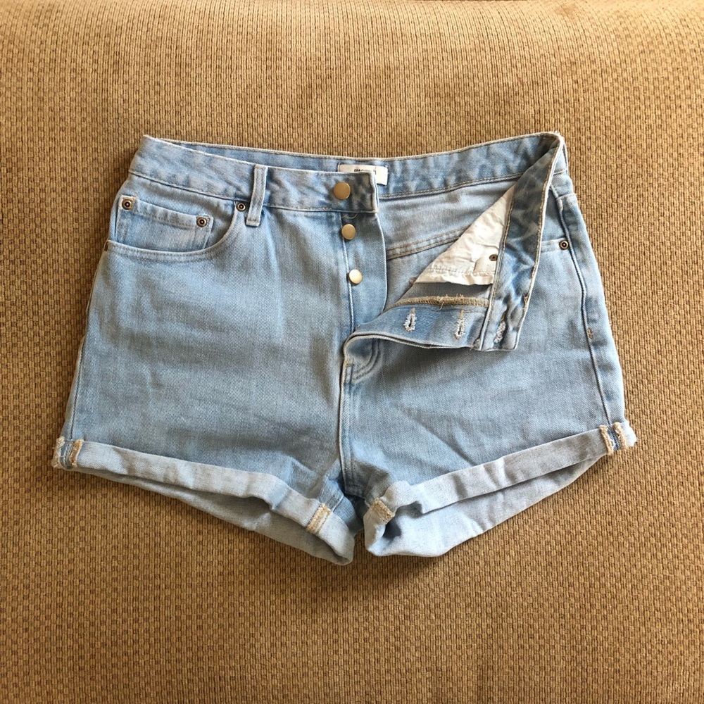 High Rise Shorts - Picture 2 of 3
